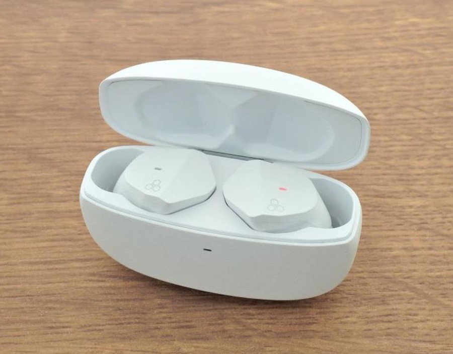 Final Audio Design ZE3000 2